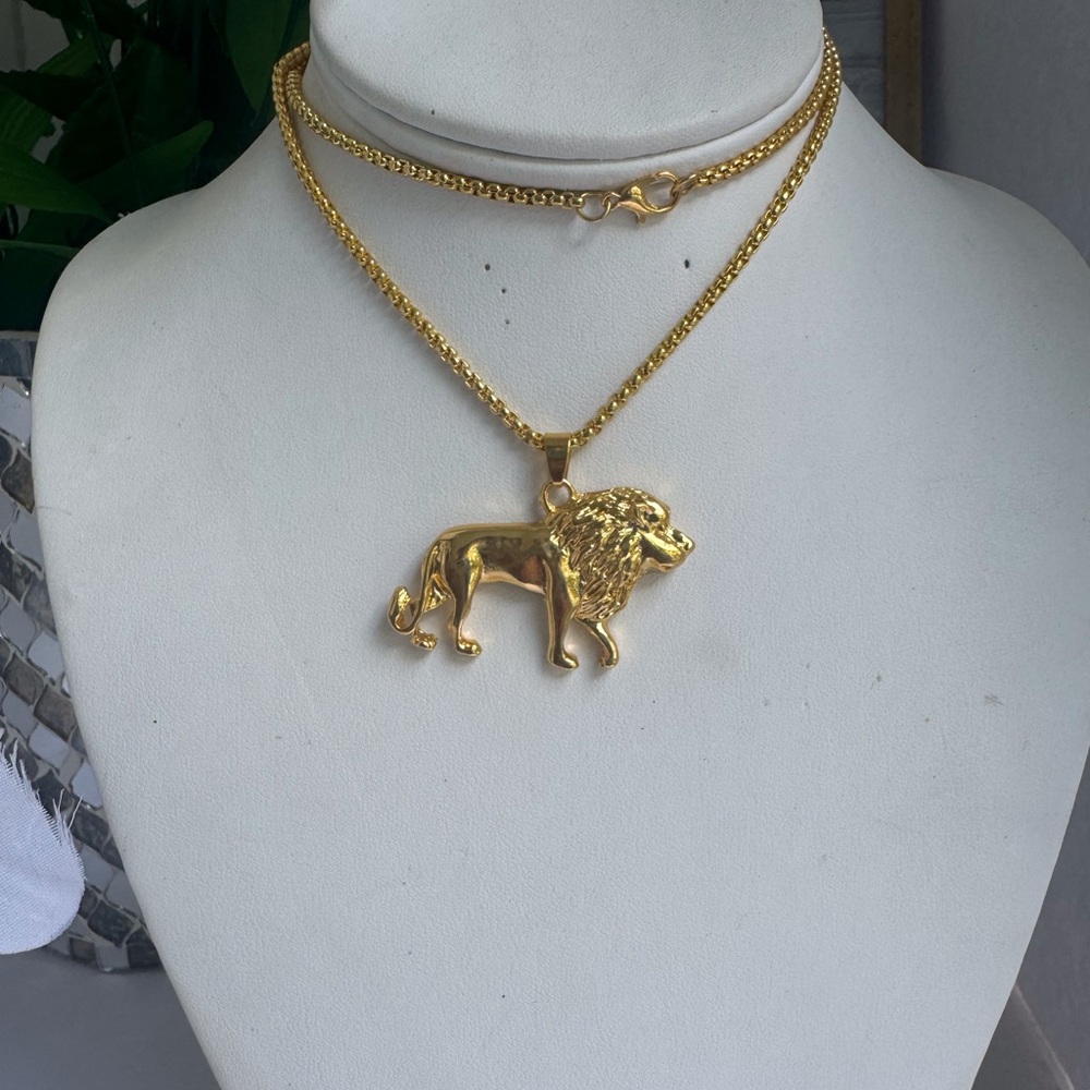 STATEMENT NECKLACE - Picture 5 of 15